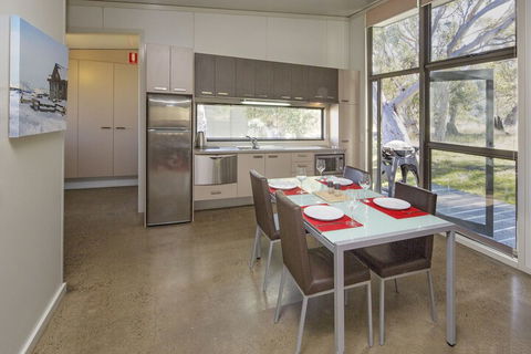 Ecocrackenback 12 'Sustainable Chalet Close To The Slopes.' - Stayed 6