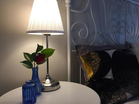 Art Deco Cottage - Stays Accommodation 6