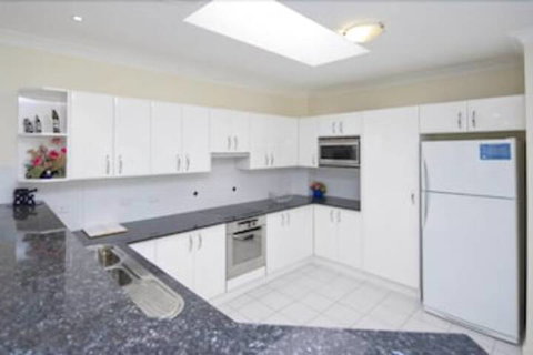 Magnus Pines, Unit 10/52 Magnus Street - Stayed 6