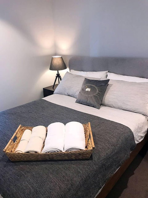 Melbourne Southbank Platinum Tower Apartment - Stays Accommodation 5