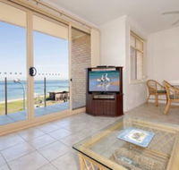 2 Bedroom Apartment Little Hut Unit 3 20 Kurrawa Close - Stayed