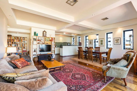 BELLE, 2BDR Melbourne Apartment - Stays Accommodation 4