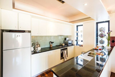 BELLE, 2BDR Melbourne Apartment - Stays Accommodation 6