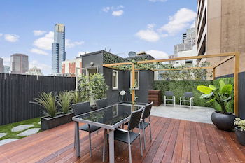 AERIN, 2BDR Melbourne Apartment - Stayed 4