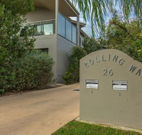 'Rolling Waves 2' on Ocean Drive - Stayed