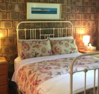 Farmhouse Flat Pet Friendly - Stayed