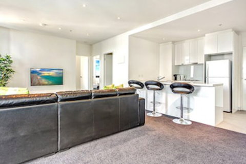 MJ Shortstay Bank Apartments - Stayed 4