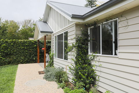 Armidale Cottage - Stayed 1