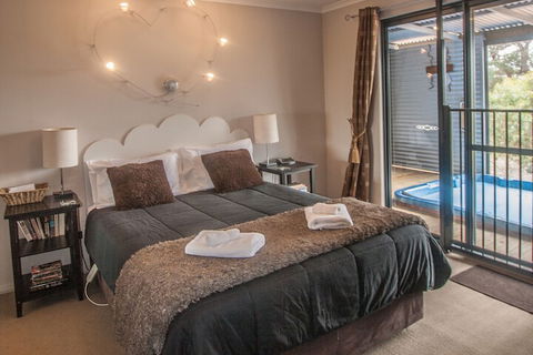 Cloud Nine Spa Chalets - Stayed 2