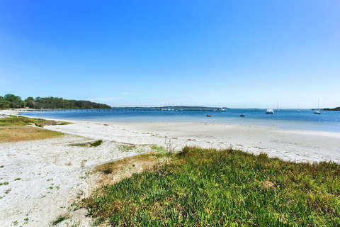 Waterfront At Sunset Boulevard Soldiers Point - Stays Accommodation 5