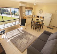 Pelican Perch Retreat - Stays Accommodation