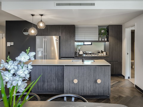 Nero Newstead - Stayed 6