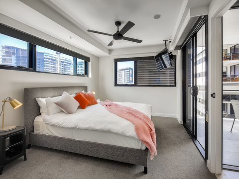 Nero Newstead - Stayed 3