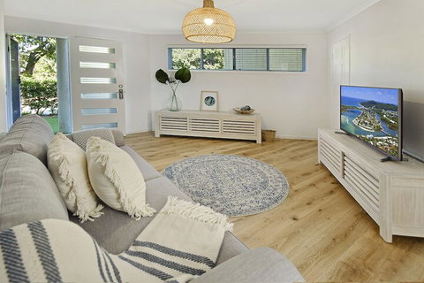 Advance Place - Stayed 3