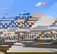 Cygnet Old Bank B  B Cafe  Gift Store - Stayed