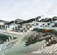 Caves Coastal Bar  Bungalows - Stayed