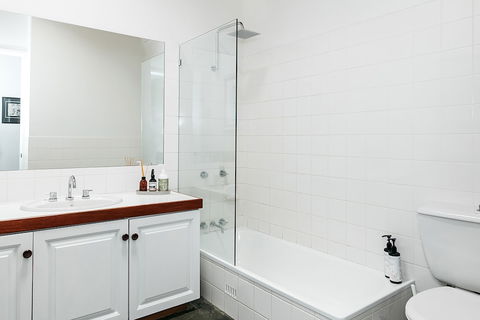 A PERFECT STAY - Cape Breeze - Stayed 2