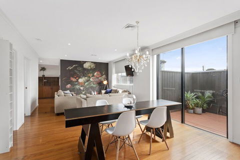 A PERFECT STAY - Manallack Apartments - Stayed 5