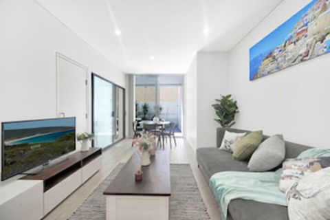 Peaceful & Yet Sophisticated Terrace Living - Stayed 0