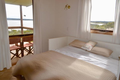 Pelican Lagoon Cabin - Stays Accommodation 3