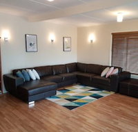 53 Honeysuckle in Silverleaves - Stayed