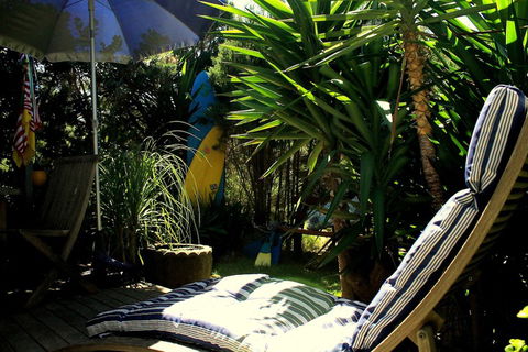 Smith Beach Getaways Beachwood Garden Studio - Stayed 7