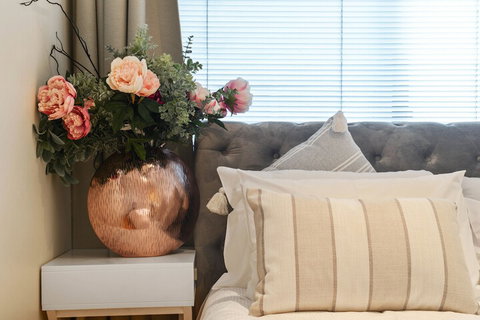 Tranquil & Spacious Home Near Shopping Mall - Stays Accommodation 2