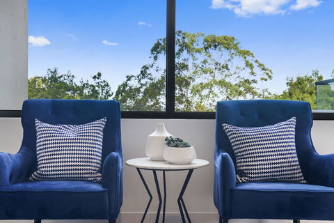 New Luxury Apartment Walking To Shops & Cinema - Stayed 6