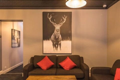 The Manhattan - Stayed 2