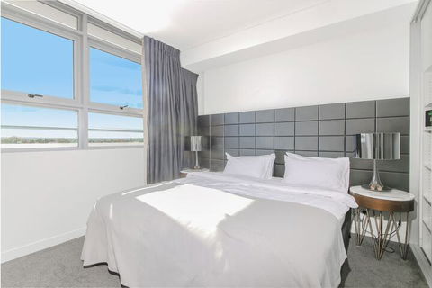 2 Bedroom Modern Apartment In Chatswood - Stayed 3