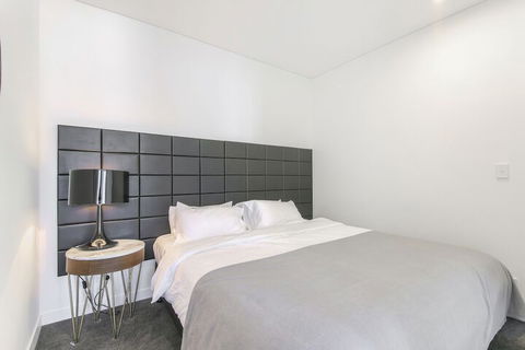 2 Bedroom Modern Apartment In Chatswood - Stayed 2