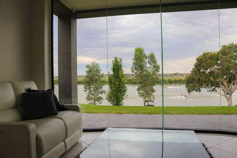 River Devine Murray Bridge - Stayed 4