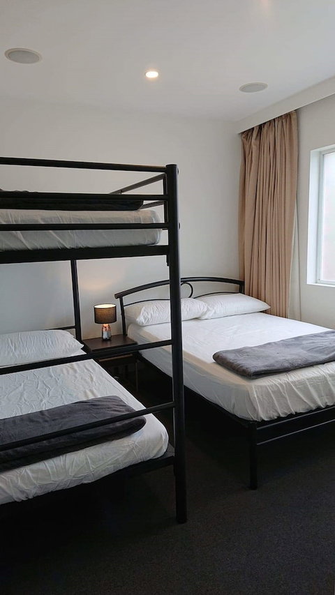 Paradise Escapes - 001 - Stays Accommodation 2