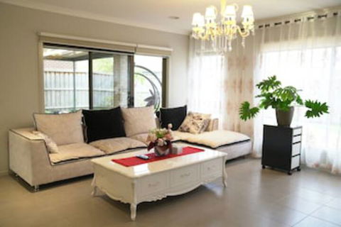 Cozy & Spacious House In Melbourne - Stayed 0