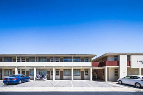 Fantasia Glenelg Studio Apartments - Stayed 0