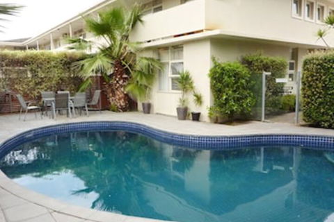 Fantasia Glenelg Studio Apartments - Stayed 4