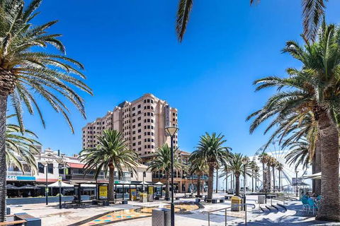 Fantasia Glenelg Studio Apartments - Stayed 2