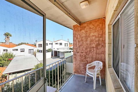 SUMMER BREEZE - Holiday And Business Accommodation - Stayed 2