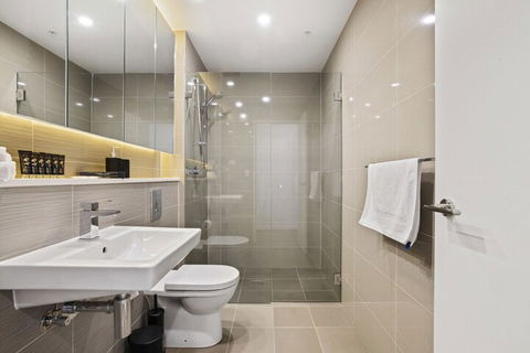 HomeHotel Waterside Luxury & New Residences - Stayed 4