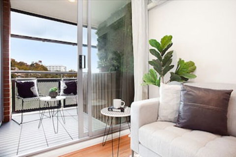 Urban Rest Elizabeth St - Stayed 0