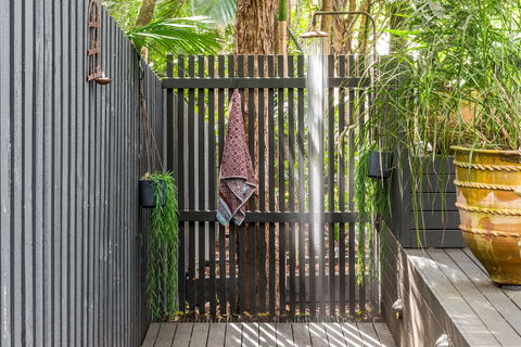 A PERFECT STAY - Black Star - Stayed 0