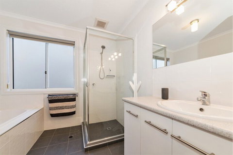 Dune At Carrickalinga 22 Taronga Crescent - Stayed 6