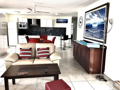 Cairns Apartment Esplanade Ocean Views - Stayed 3