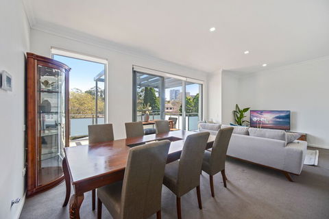 HomeHotel Luxurious 3 Bedrooms - Stayed 5