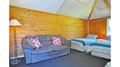 MY Fair Lady External Bathroom PET Friendly - Stayed 3