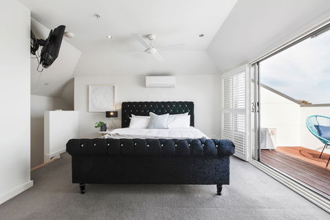 The Jetty Beach Apartment By Ready Set Host - Stayed 5