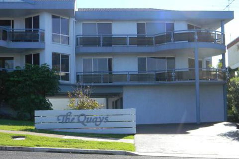 QUAYS 6 - Stayed 0