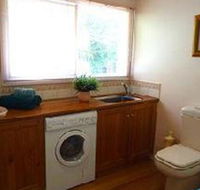 Australian Home Away at Eltham Venn Cottage - Stayed