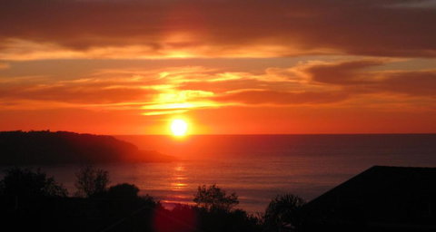 LIFES A BEACH - Stayed 3