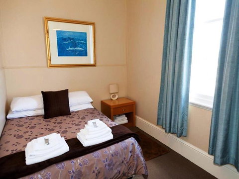 The Colliefields - Stayed 6